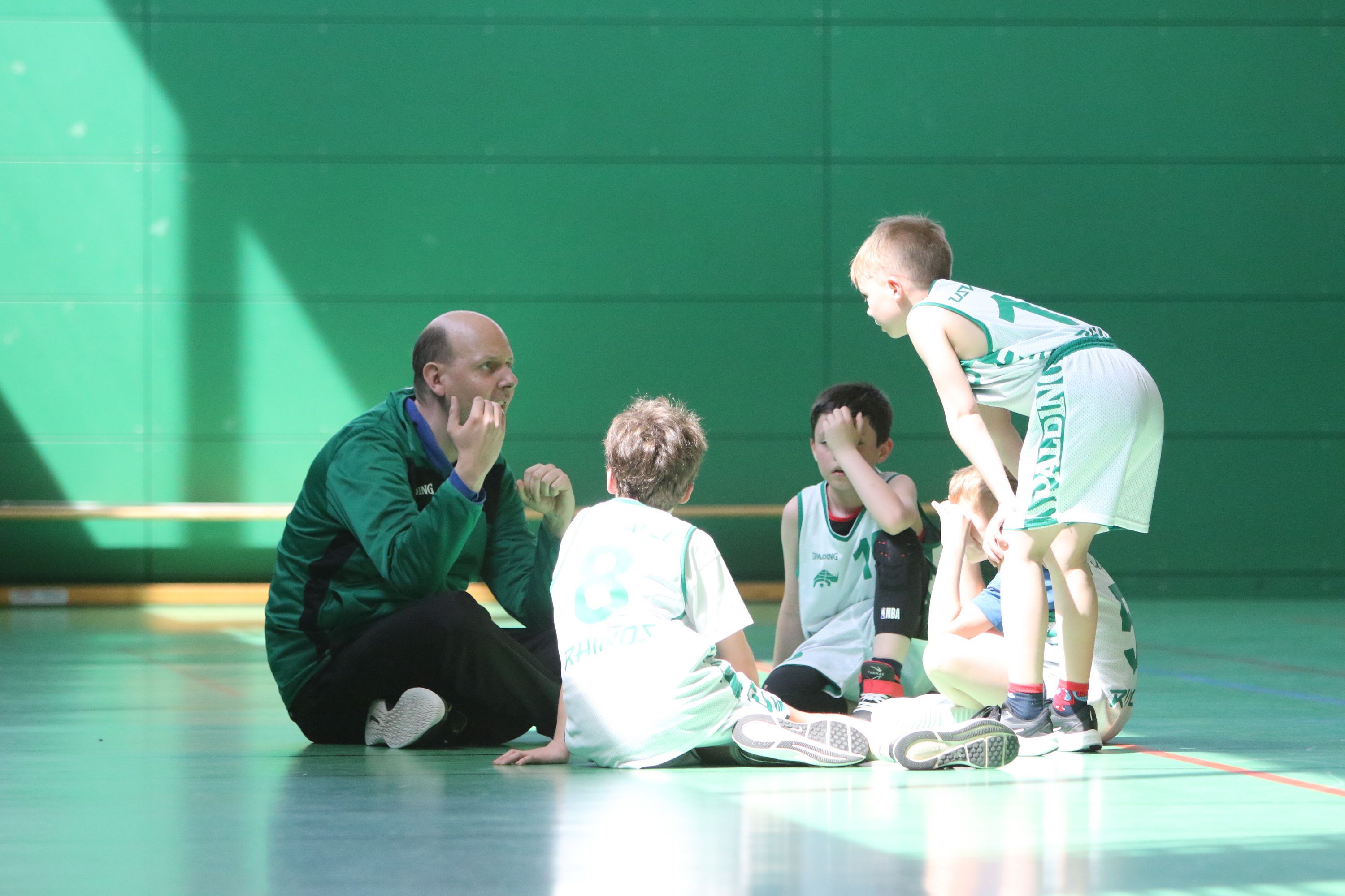 Christian Huhn beim Coachen seiner Mannschaft // Bildrechte: Andreas Heine