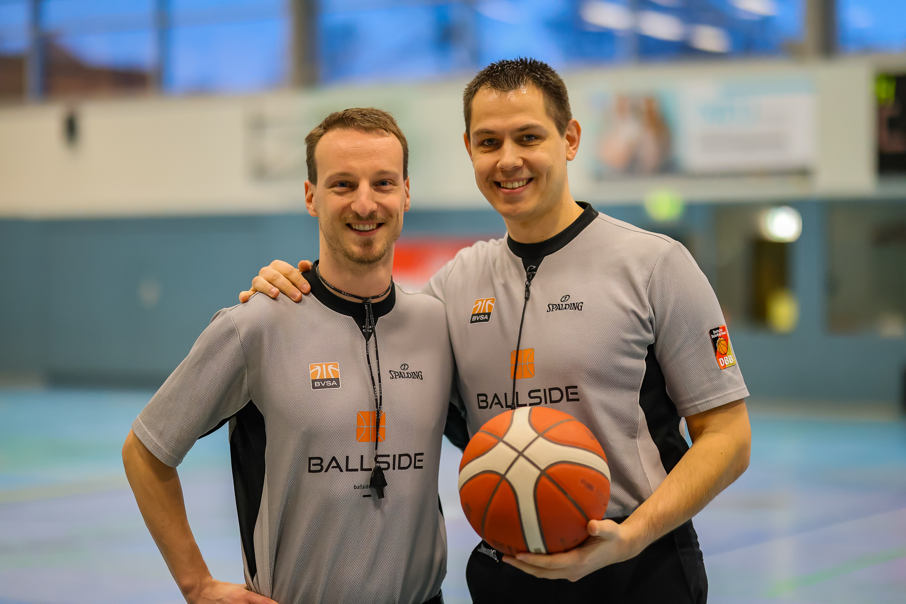 Die Schiedsrichter des Finalspiels: Malte Pohl und Carsten Straube // Foto: Marko Heiroth