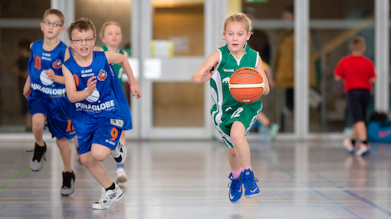 Die Kids des BVSA MINICUP U10 in Aktion. Gespielt wird mixed // Foto: BVSA